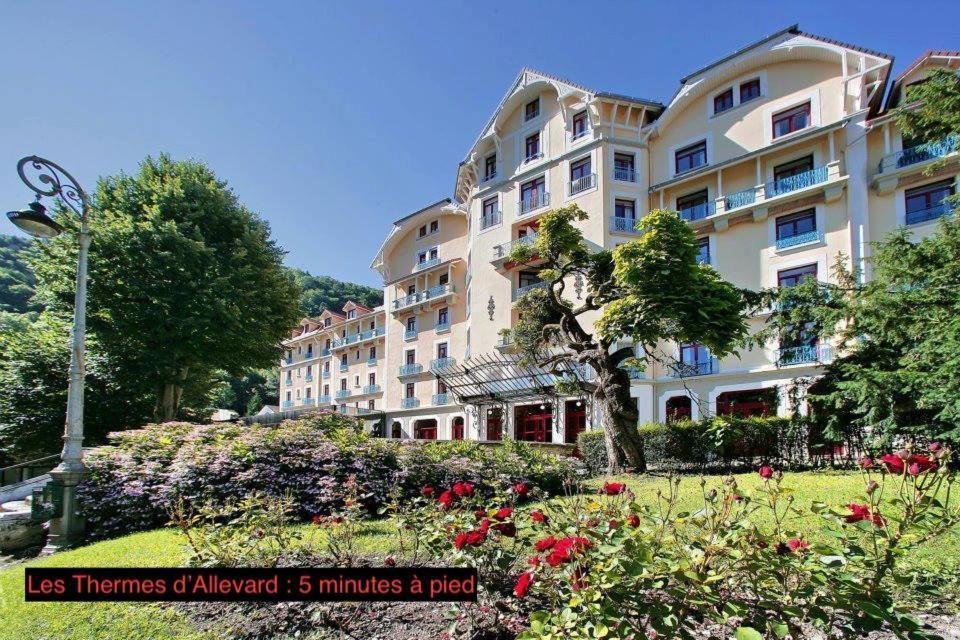 Meuble Classe 3 Etoiles Au Pied Des Thermes Allevard Dış mekan fotoğraf